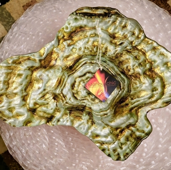 $10 CUT - 14" x 11" Turkish Glass, Clam Shell Hand Painted W/ Gold & Wood Bark - Picture 2 of 12